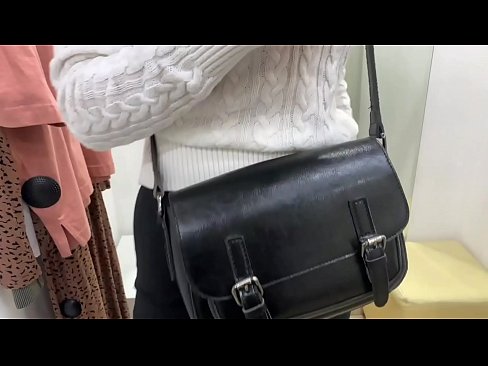 ❤️ Public masturbation sa batan-ong bitch FeralBerry nga adunay dildo sa fitting room ❤️ Sex video sa amon ❌
